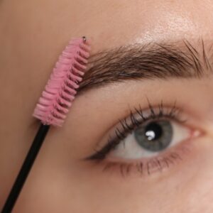 brow tidy and reshape Cardiff close up