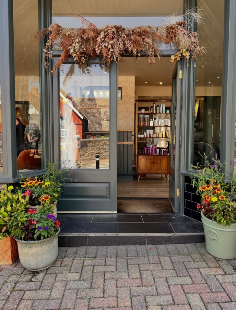 Salon Nia Celebrating 20 Years in Radyr, Cardiff Salon Nia Celebrating 20 Years in Radyr, Cardiff
